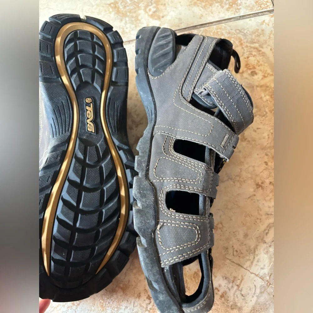Teva Men's Brown Closed-Toe Trail Sandals